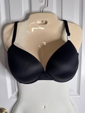 PINK Victoria's Secret Black Smooth T-Shirt Bra